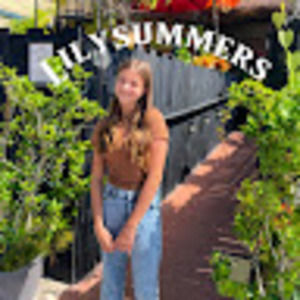 Meet your Posher, Lily